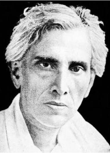 শরৎচন্দ্র চট্টোপাধ্যায়: অপরাজেয় কথাশিল্পী যিনি বাংলার হৃদয় জয় করেছিলেন
