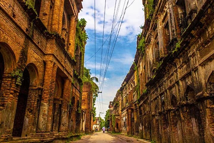 পানাম নগর: সোনারগাঁয়ের নীরব রাস্তায় হারিয়ে যাওয়া এক বাণিজ্যনগরীর গল্প